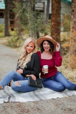 PR-01 CBRAND Sweet Dreams Are Made Of This Top - Black