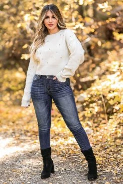 MA-01 Medium CBRAND Starry Night Crystal Sweater - White