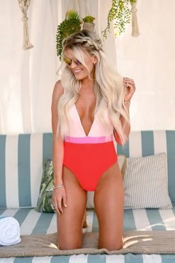 Stylish Sitting Pretty Poolside Color Block Swimsuit