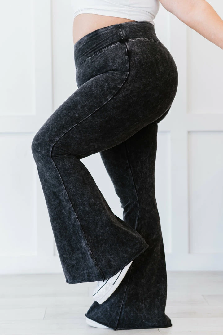 Trendsi Fresh From LA Cloud Walker Acid Wash Raw Hem Flare Pants 6 Trendsi Fresh From LA Cloud Walker Acid Wash Raw Hem Flare Pants