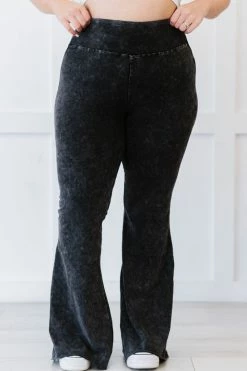 Trendsi Fresh From LA Cloud Walker Acid Wash Raw Hem Flare Pants 20 Trendsi Fresh From LA Cloud Walker Acid Wash Raw Hem Flare Pants