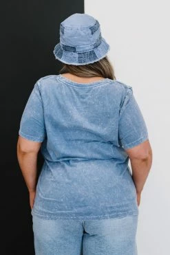 Trendsi Fresh From LA 90's Graphic Tee - Blue