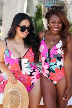 LA BLANCA In Full Bloom Reversible Plunge Swimsuit - Multi New Arrivals 15 LA BLANCA In Full Bloom Reversible Plunge Swimsuit - Multi New Arrivals